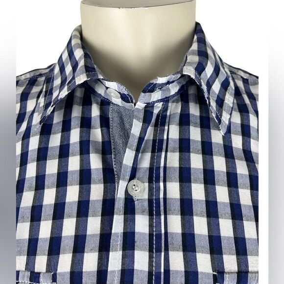 Paper, Denim & Cloth Short Sleeved Button Down in Like New Condition Size Large - Picture 3 of 5